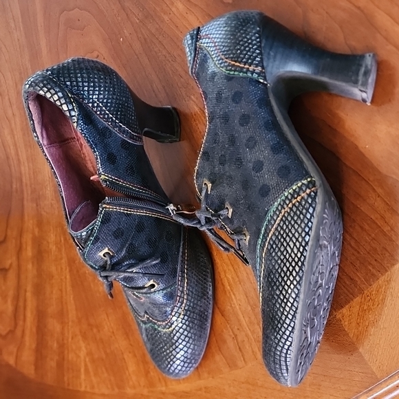 LAURA VITA polka dot & rainbow booties - Picture 9 of 9